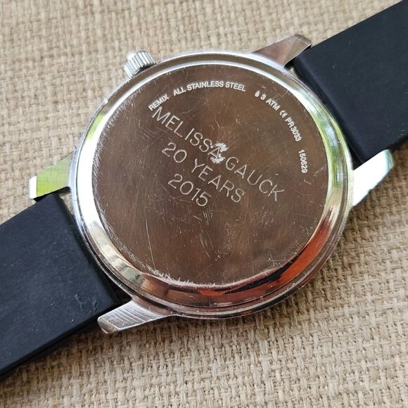 Remix Unisex Wristwatch Quartz Analog Silver Tone case Black Rubber Strap Watch - Picture 10 of 11